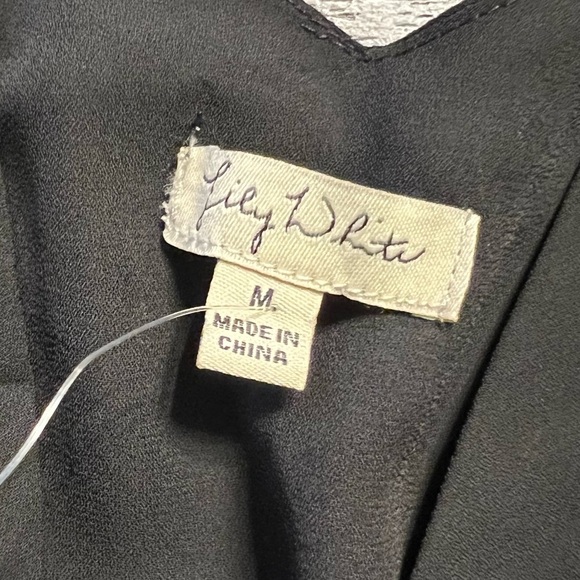 Lily white Francesca’s black side tie skinny strap tank top - women’s medium - Picture 7 of 8